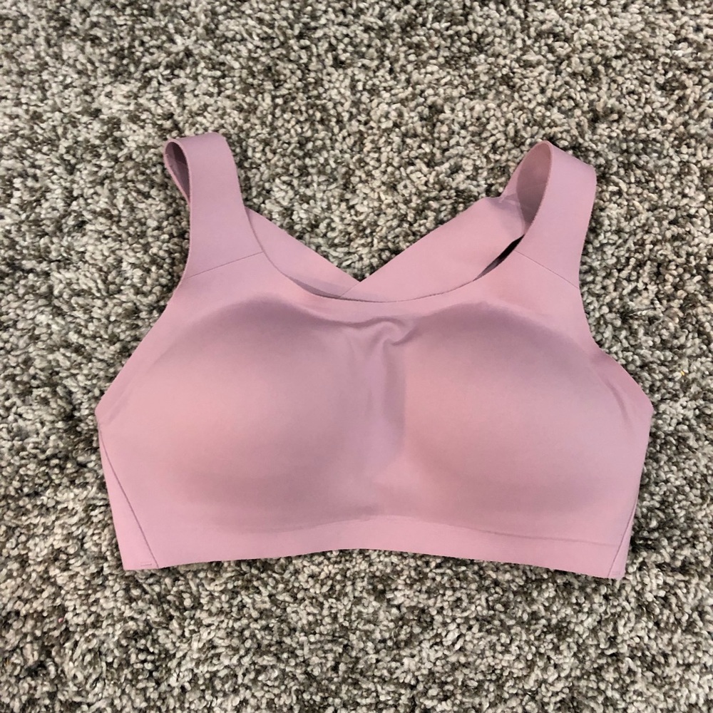 Lululemon Enlite Bra: 34D